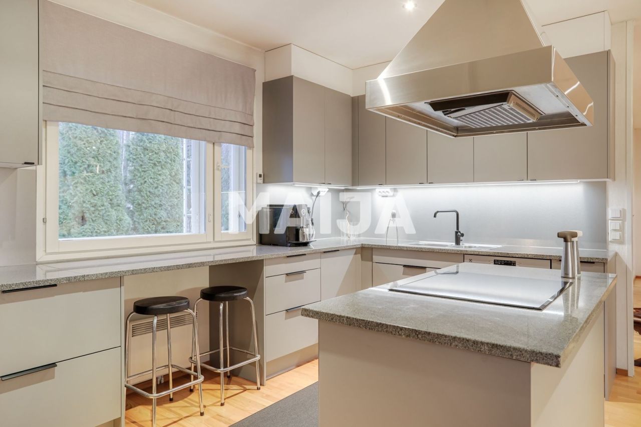 House in Hollola, Finland, 200 m² - picture 10