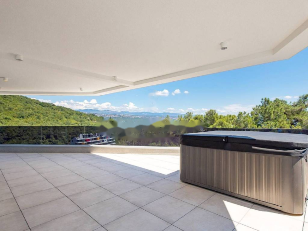 Flat in Opatija, Croatia, 245 m² - picture 1