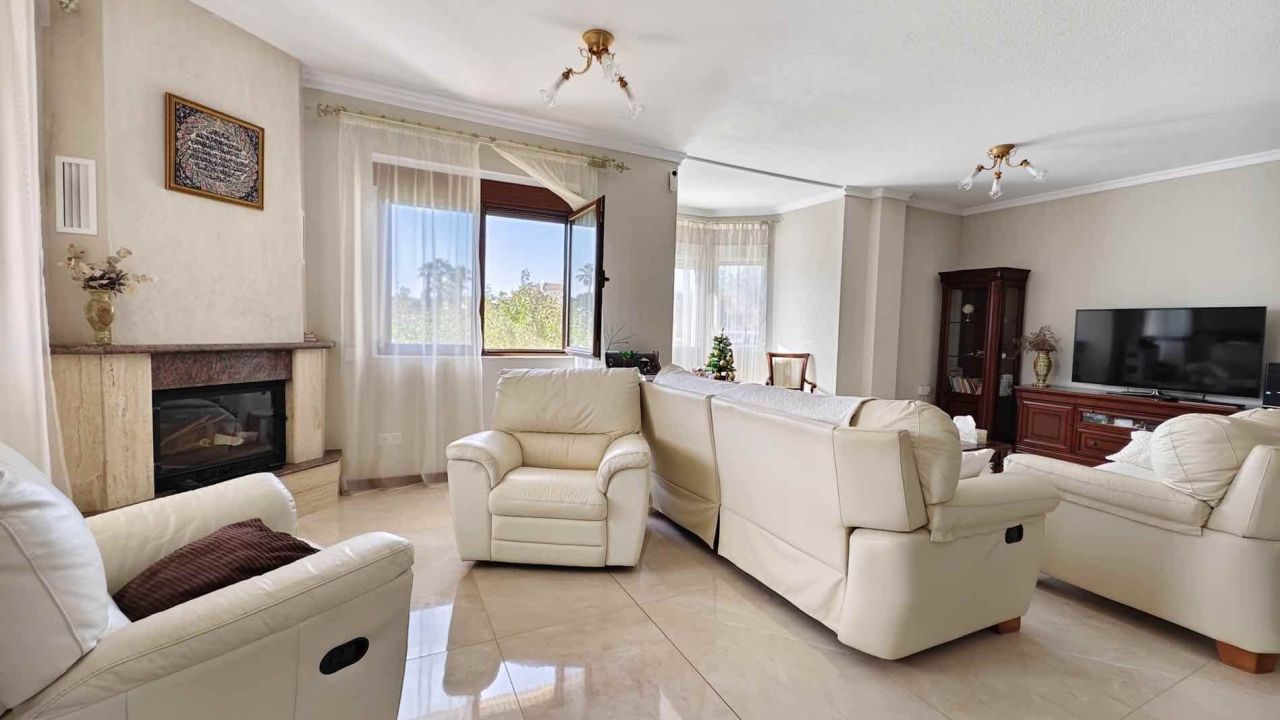 Villa in Ciudad Quesada, Spain, 364 m² - picture 6