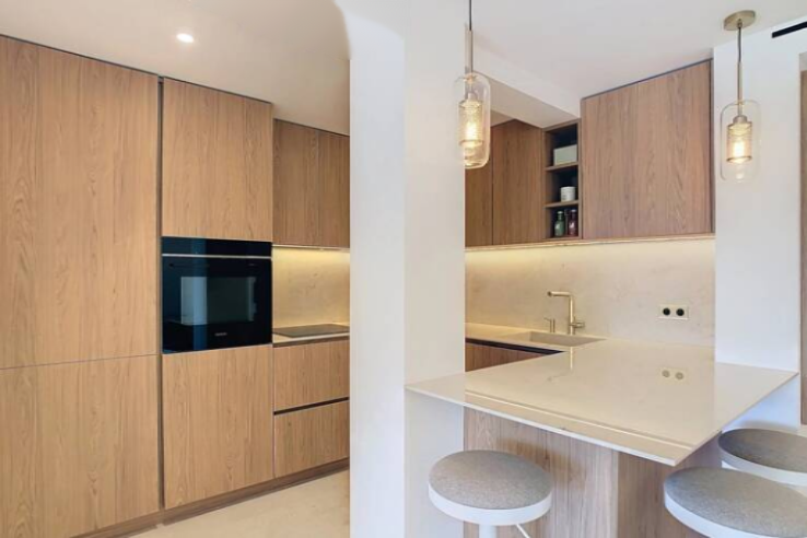 Flat in Cannes, France, 102 m² - picture 2