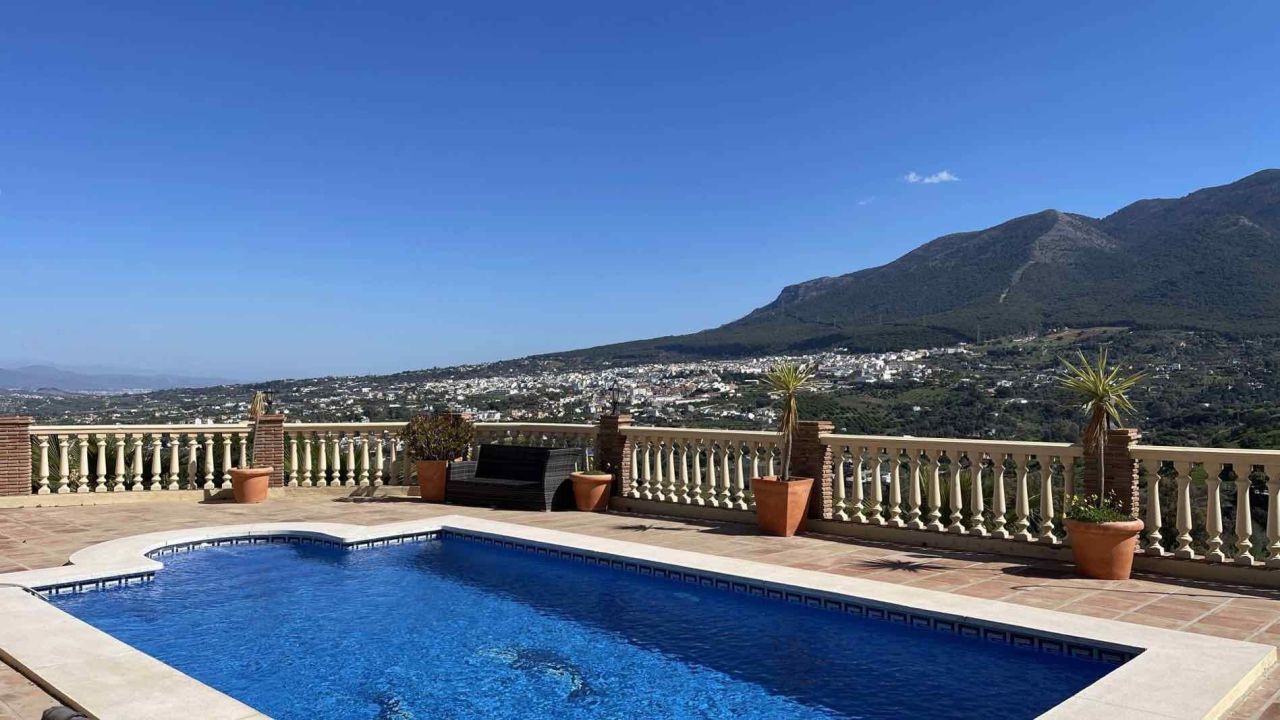 Villa en Mijas, España, 327 m² - imagen 4