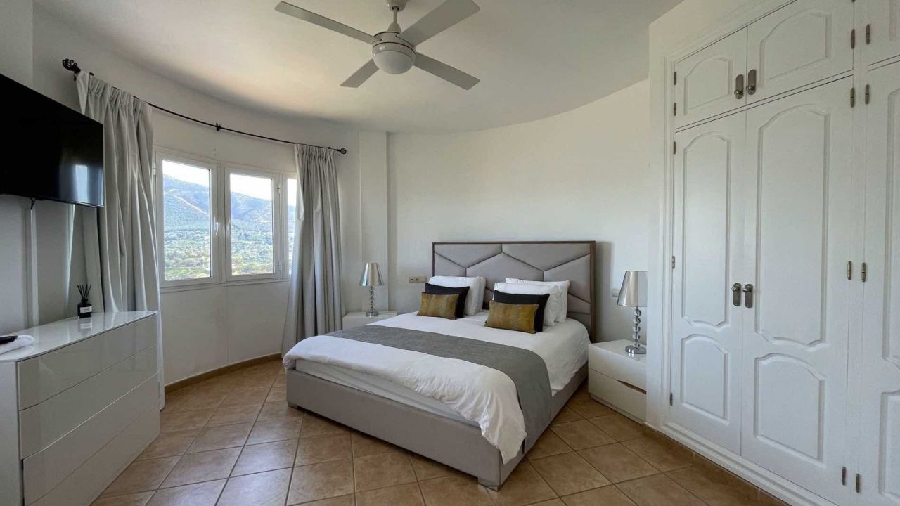 Villa en Mijas, España, 327 m² - imagen 12