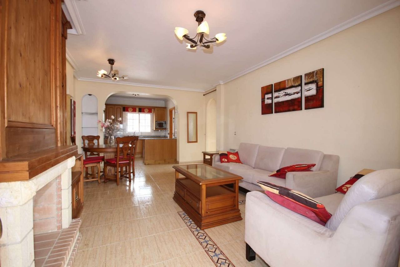 Villa en Guardamar del Segura, España, 106 m² - imagen 7