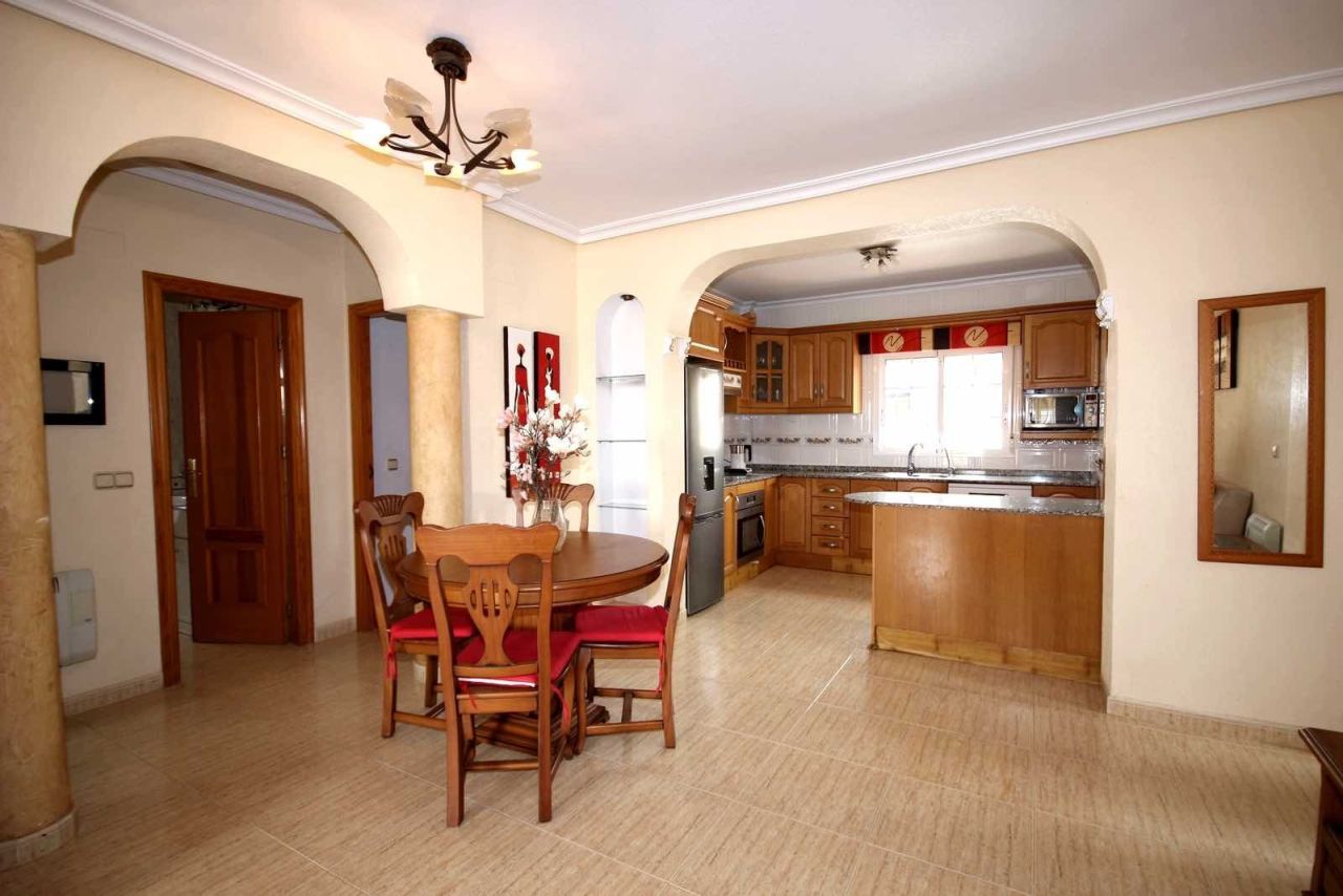 Villa en Guardamar del Segura, España, 106 m² - imagen 9