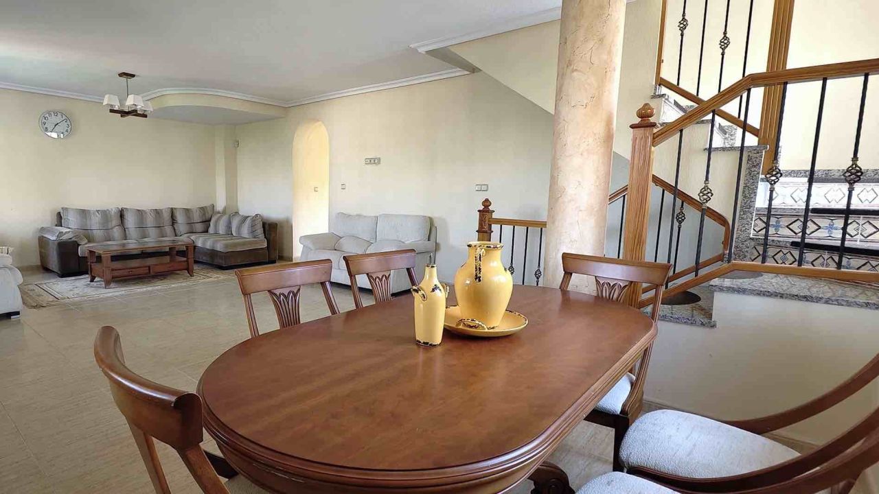 Villa à Villamartin, Espagne, 207 m² - image 10