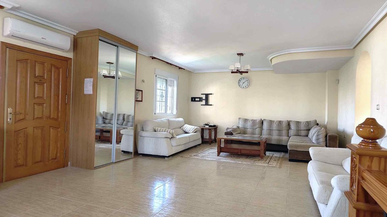 Villa à Villamartin, Espagne, 207 m² - image 11