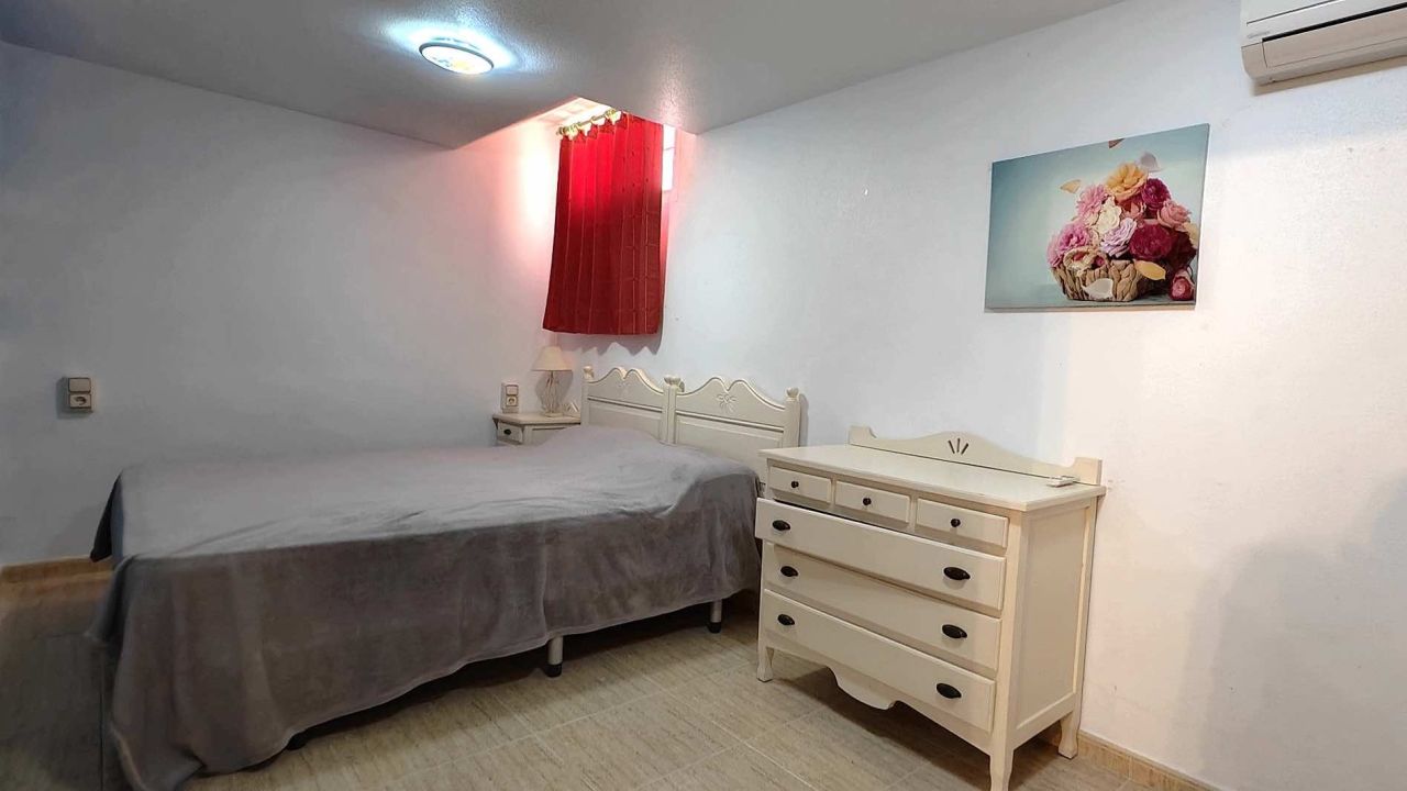 Villa à Villamartin, Espagne, 207 m² - image 8