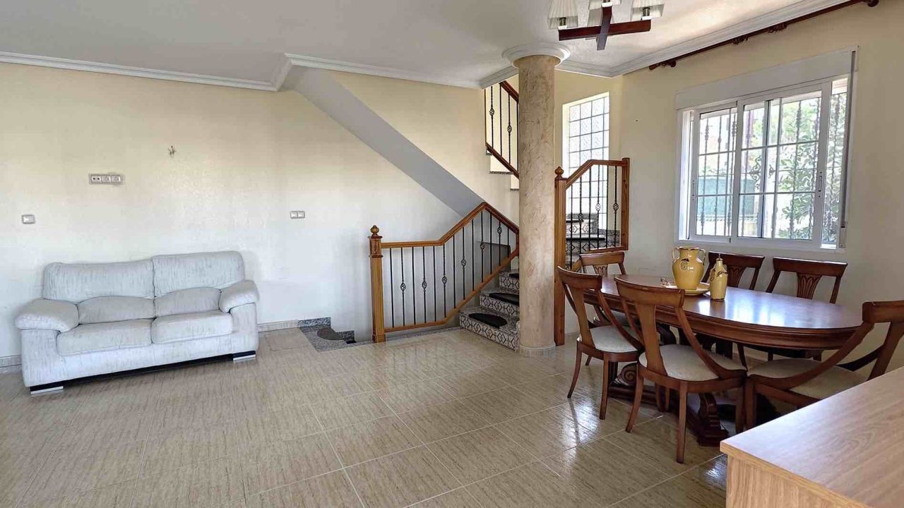 Villa à Villamartin, Espagne, 207 m² - image 9