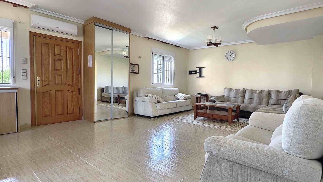 Villa à Villamartin, Espagne, 207 m² - image 12