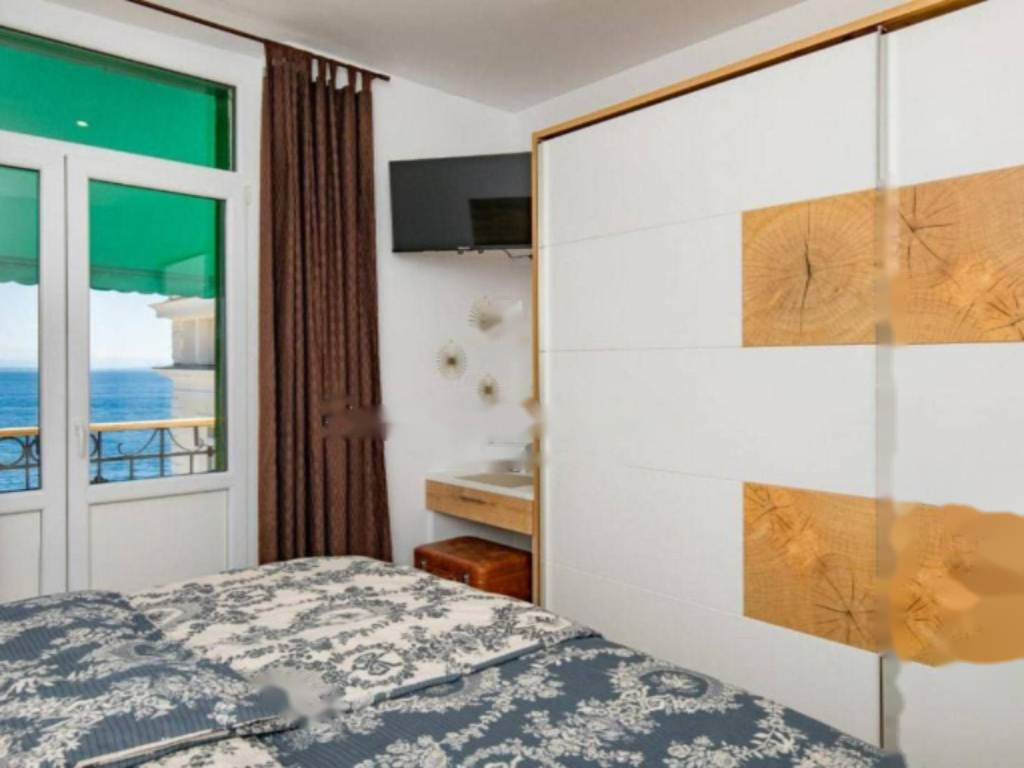 Flat in Opatija, Croatia, 43 m² - picture 19