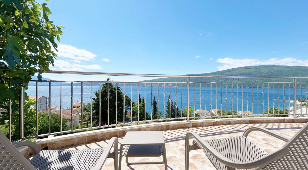 Casa a Baošići, Montenegro, 174 m² - foto 14