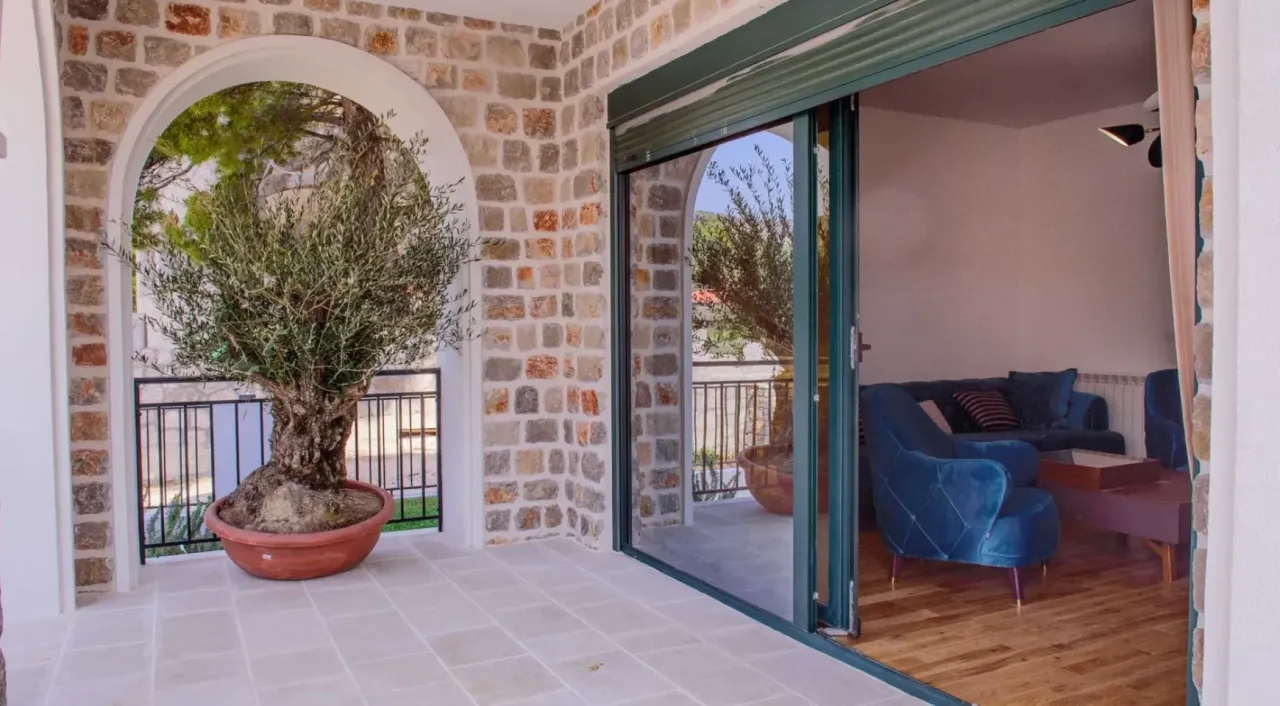 Villa on Lustica peninsula, Montenegro, 320 m² - picture 14