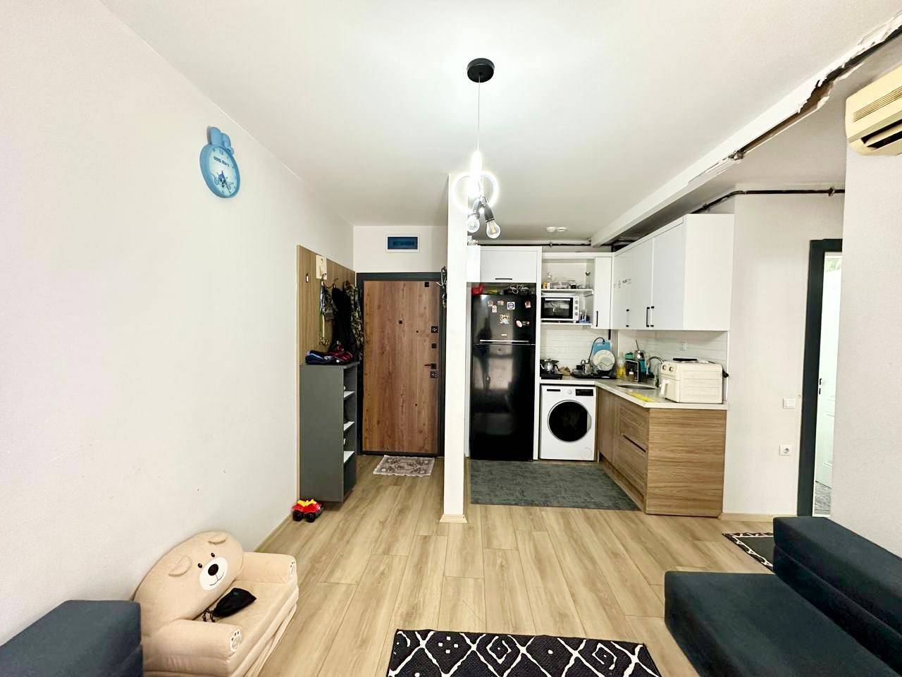 Flat in Mersin, Turkey, 69 m² - picture 1