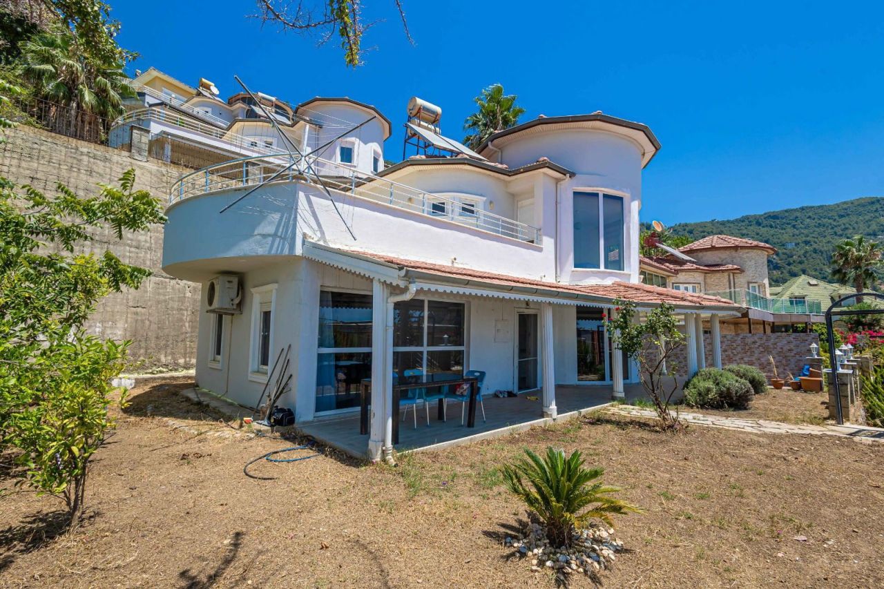 Villa in Alanya, Turkey, 160 m² - picture 1