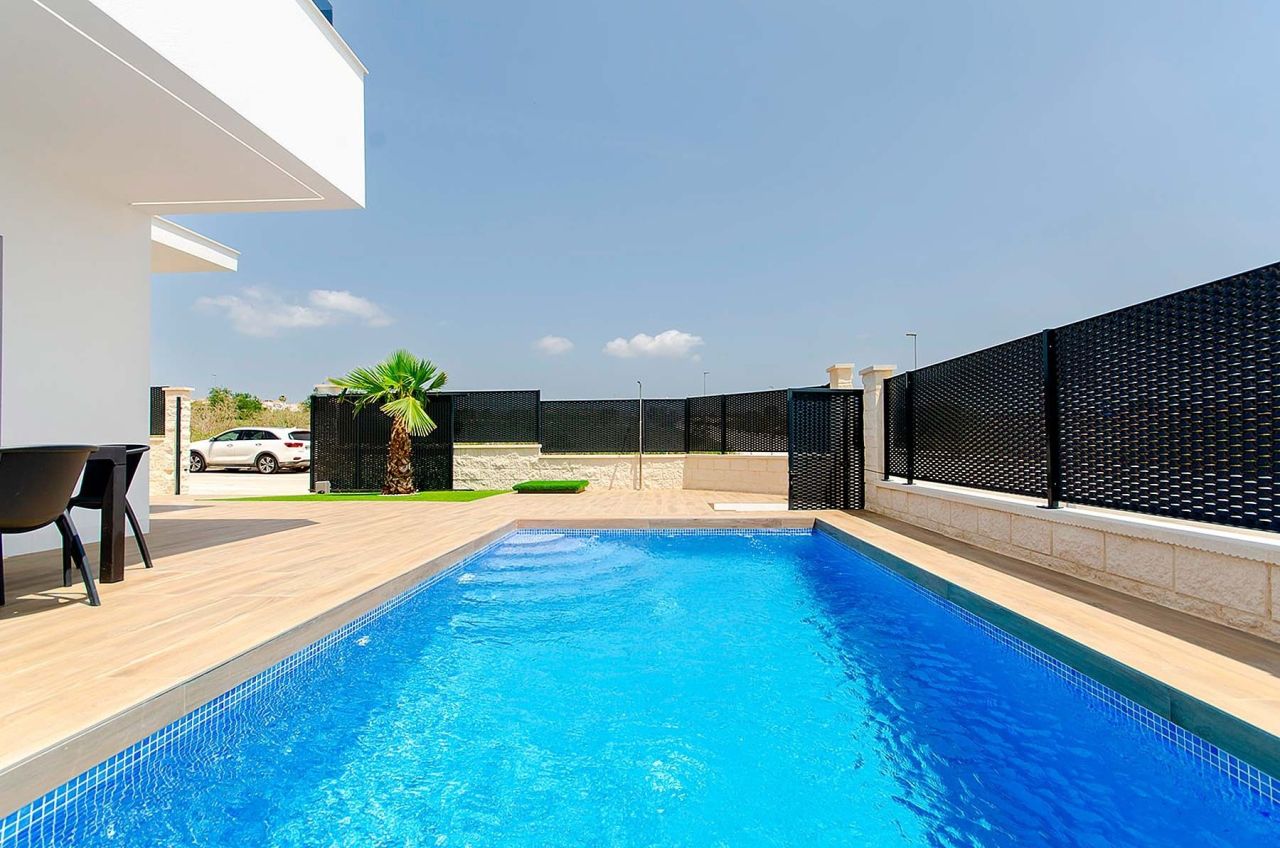 Villa in Los Montesinos, Spain, 117 m² - picture 3