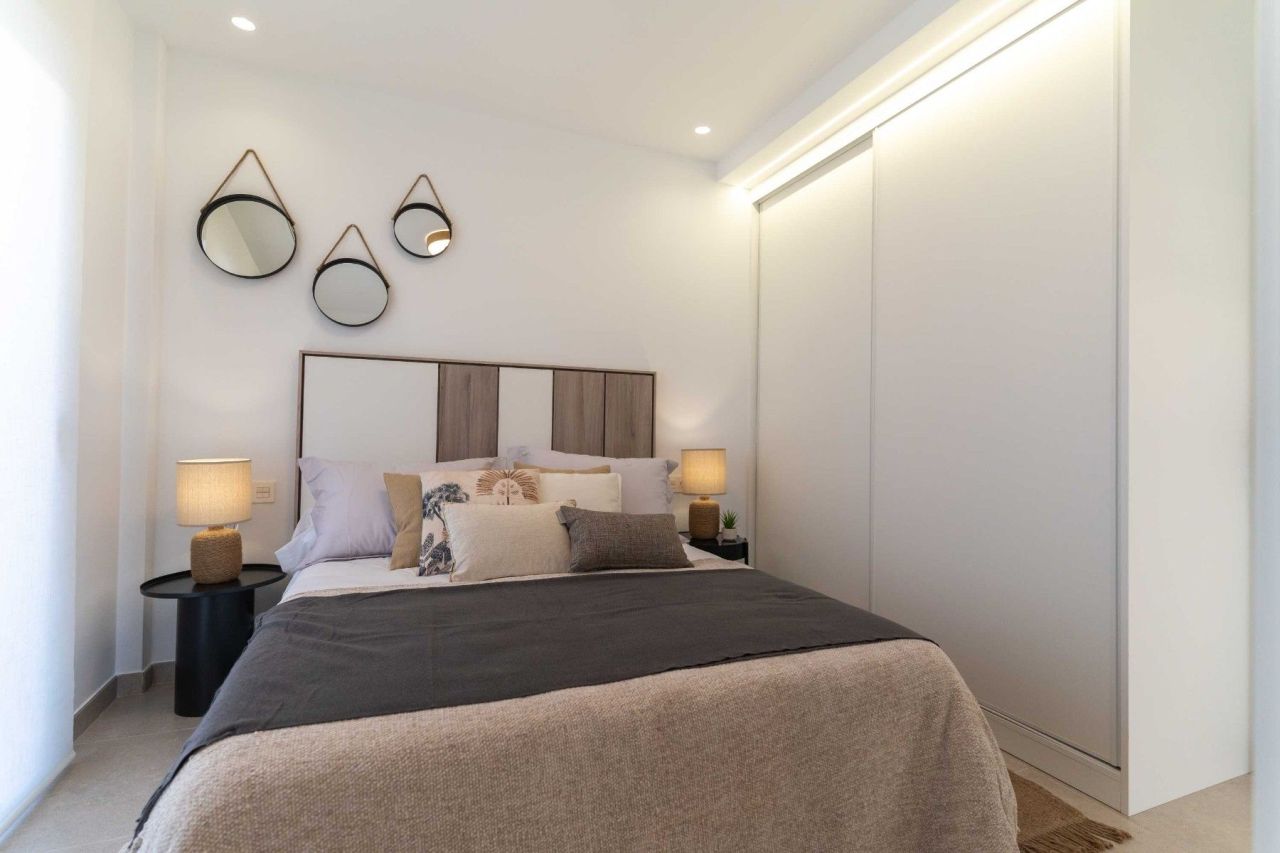 Villa in Pilar de la Horadada, Spain, 120 m² - picture 13