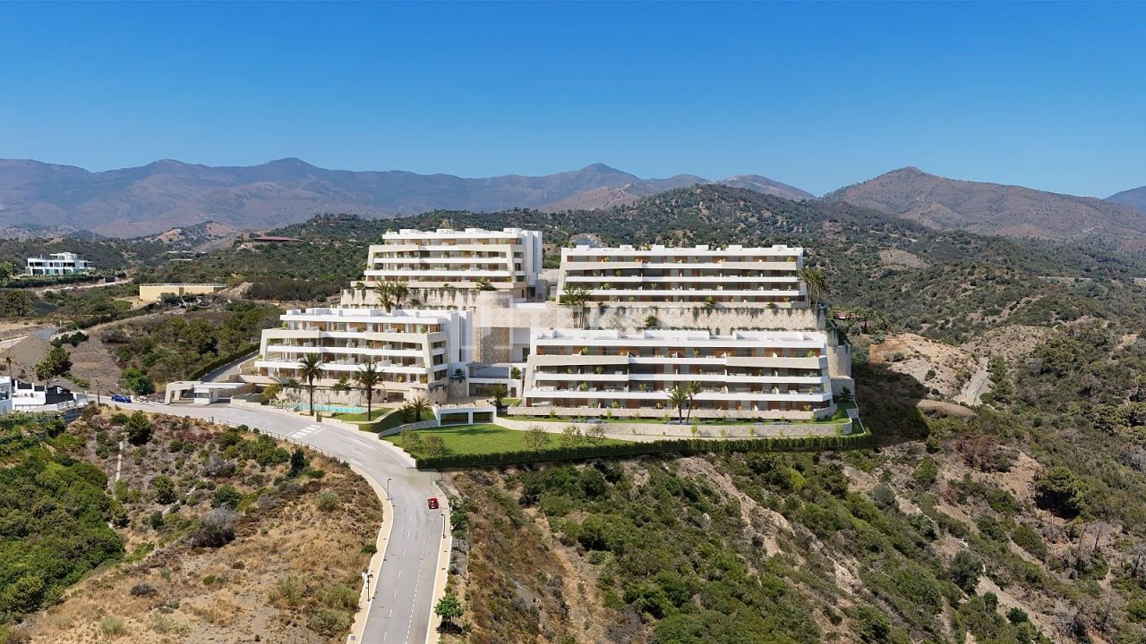 Appartement à Estepona, Espagne, 305 m² - image 1