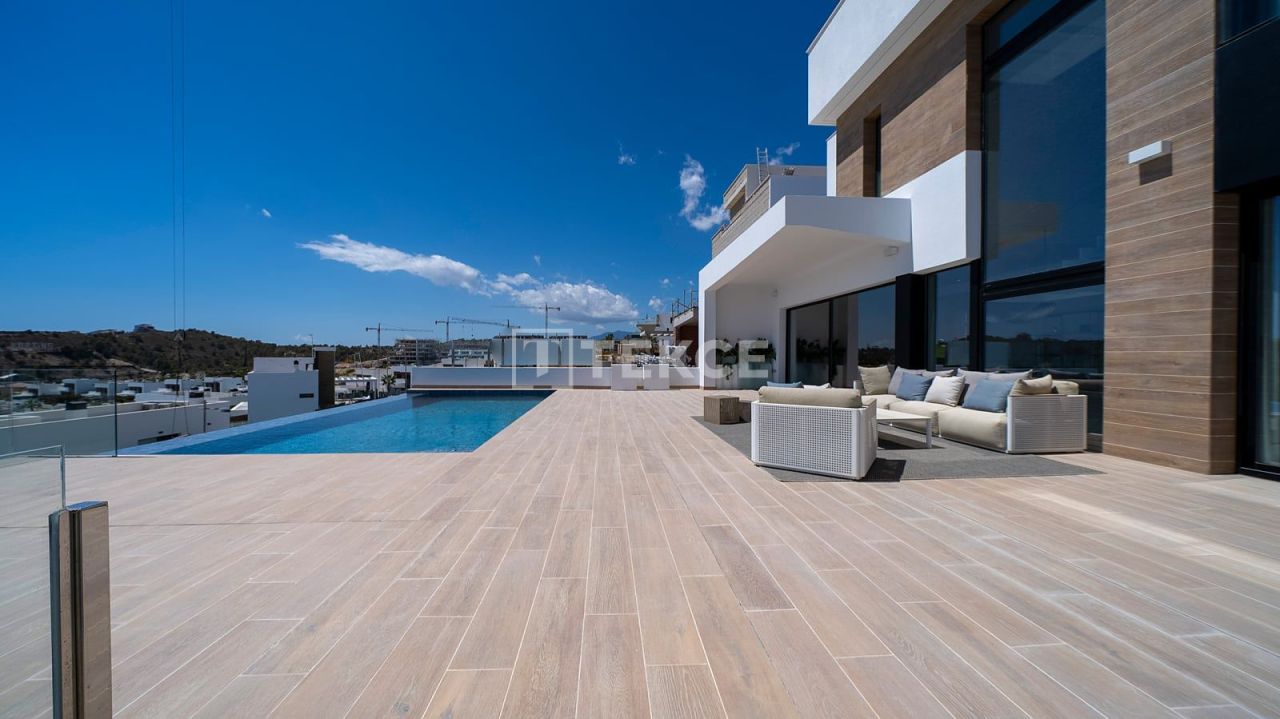 Villa in Finestrat, Spanien, 344 m² - Foto 3