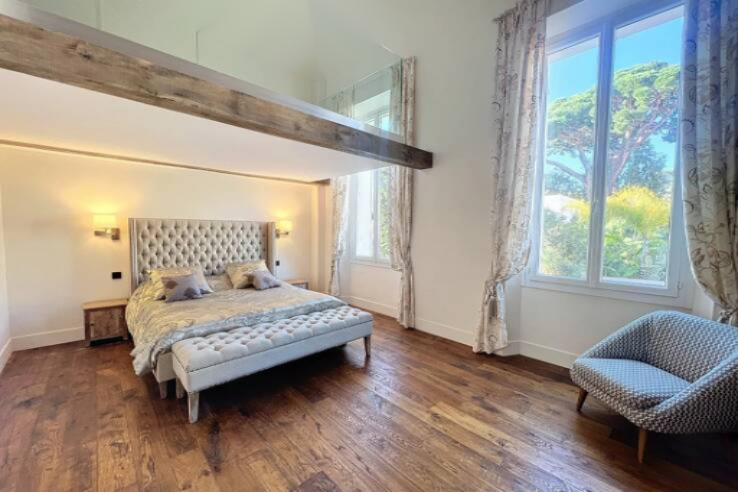 Flat in Cannes, France, 150 m² - picture 2