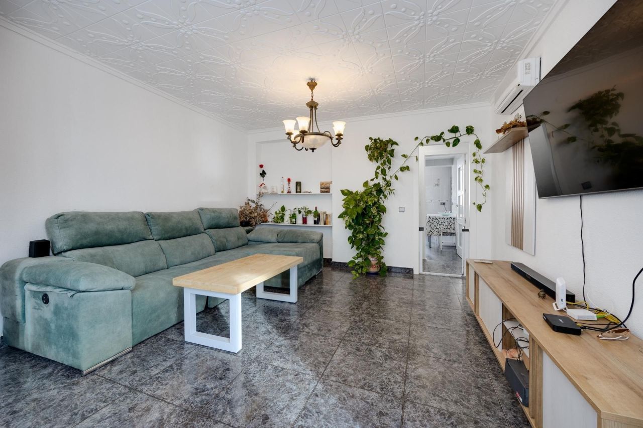 Wohnung in Torrevieja, Spanien, 98 m² - Foto 2