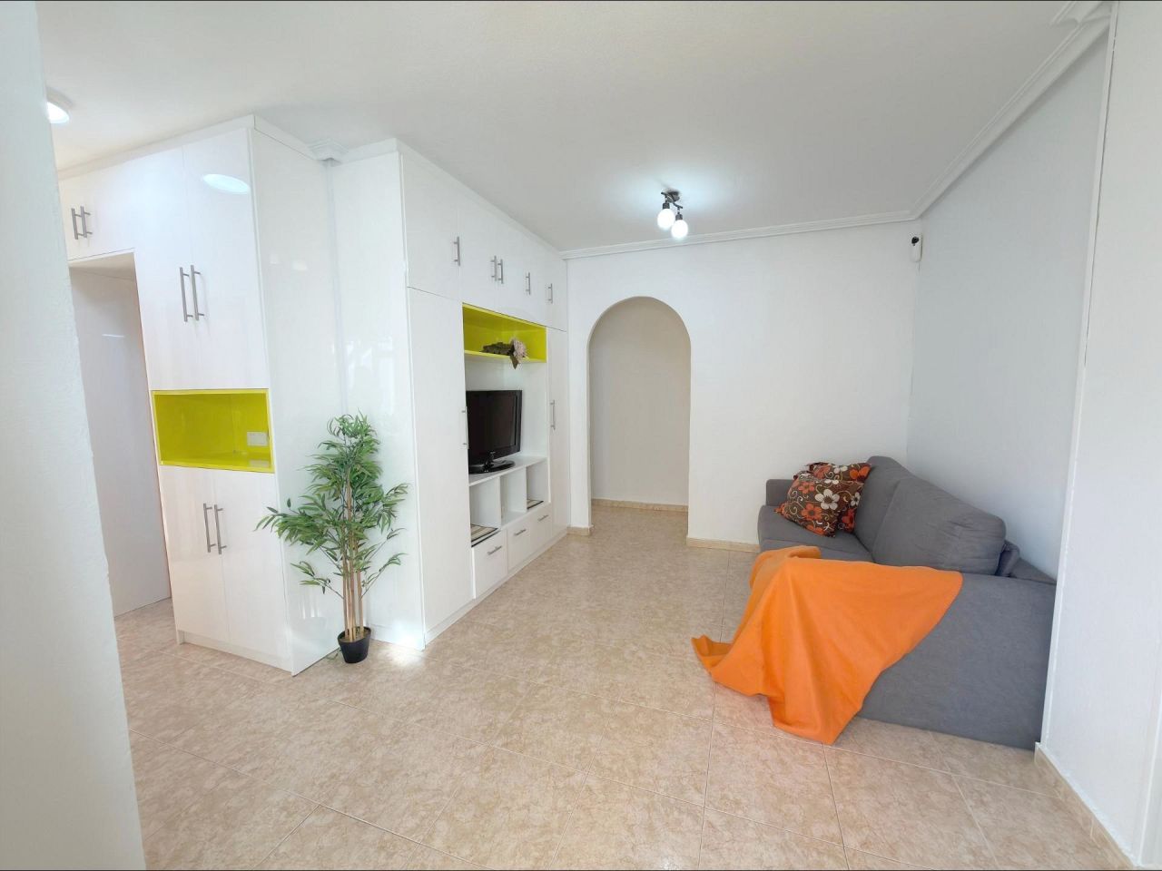 Appartamento a Torrevieja, Spagna, 51 m² - foto 2