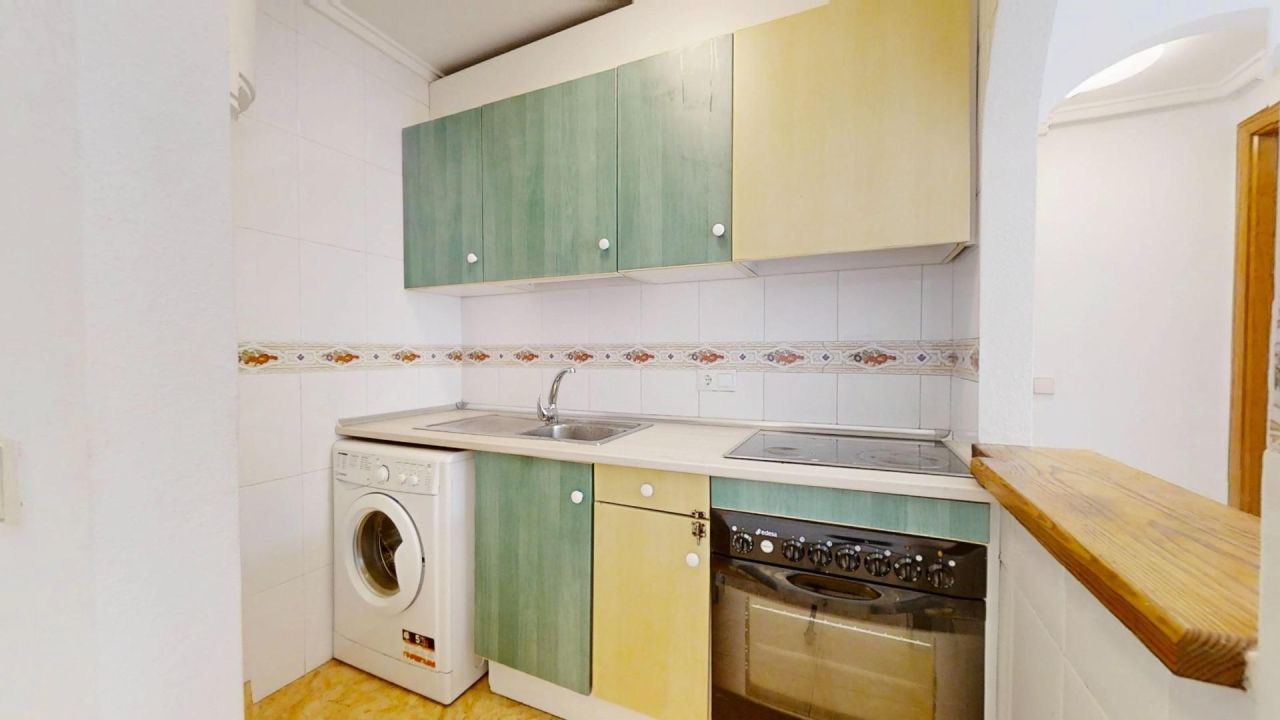 Flat in Torrevieja, Spain, 70 m² - picture 12