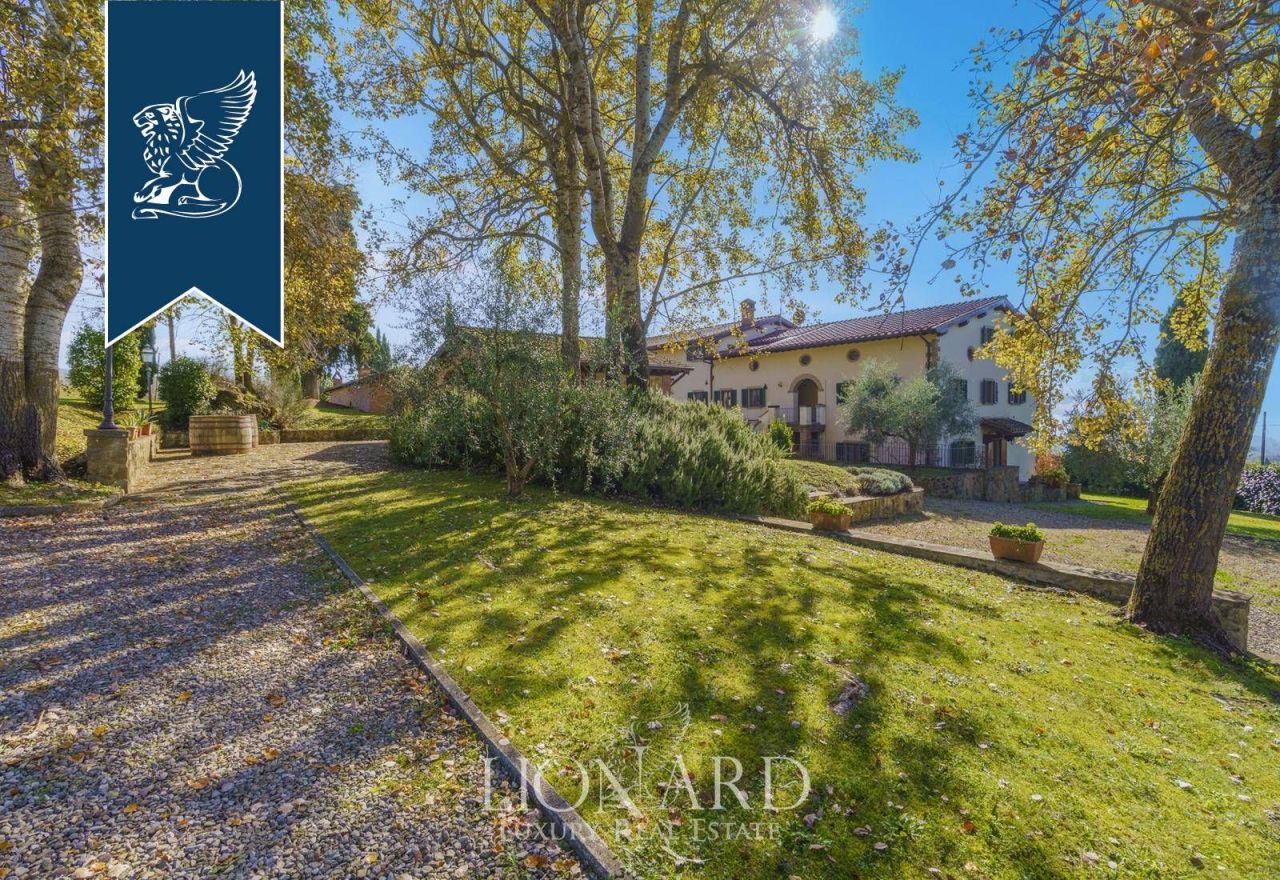 Farm in Arezzo, Italy, 1 300 m² - picture 7