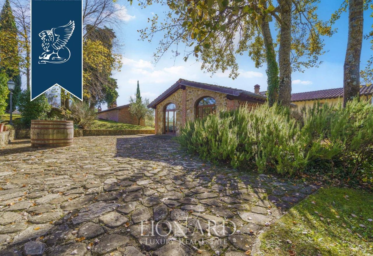 Farm in Arezzo, Italy, 1 300 m² - picture 10