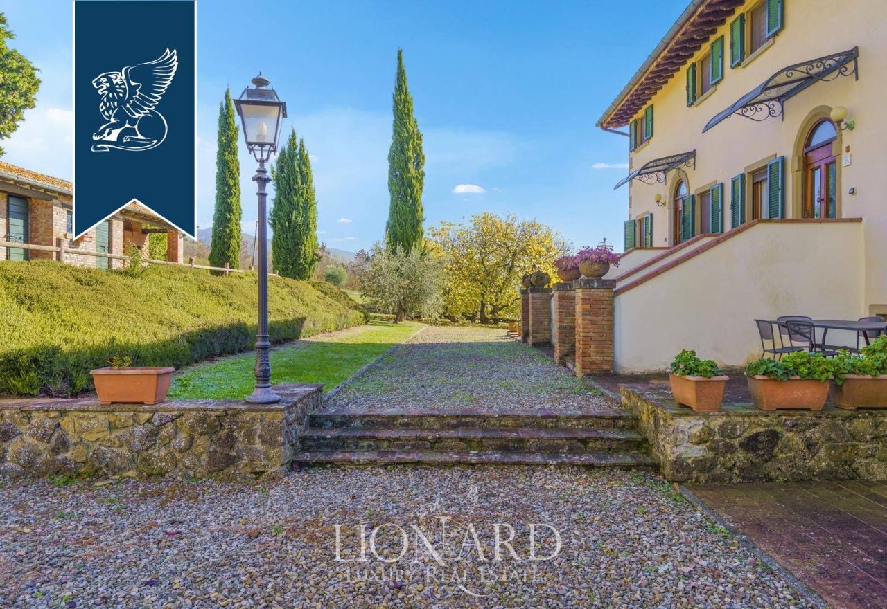 Farm in Arezzo, Italy, 1 300 m² - picture 13