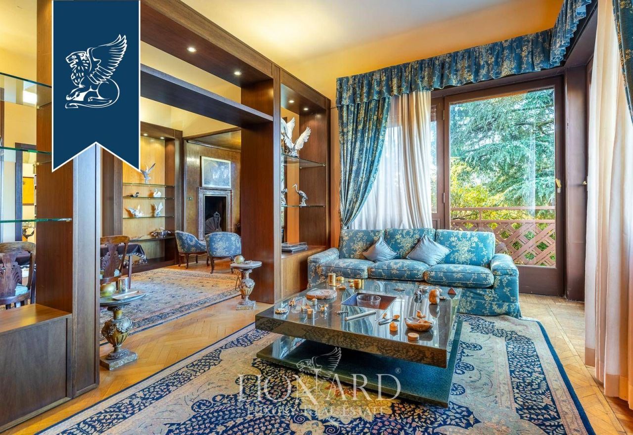 Villa in Novara, Italy, 1 732 m² - picture 17