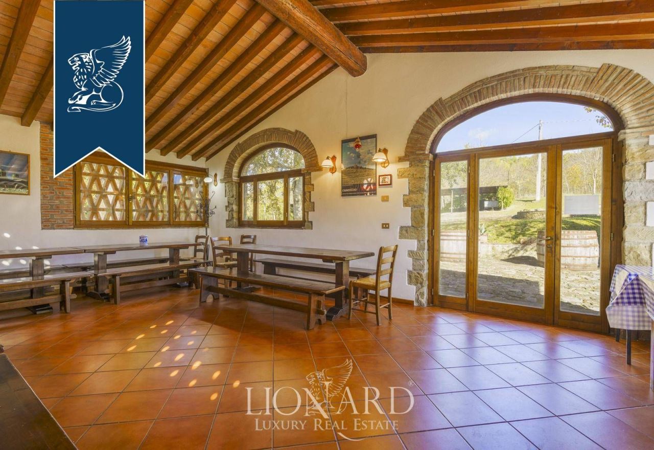 Farm in Arezzo, Italy, 1 300 m² - picture 17