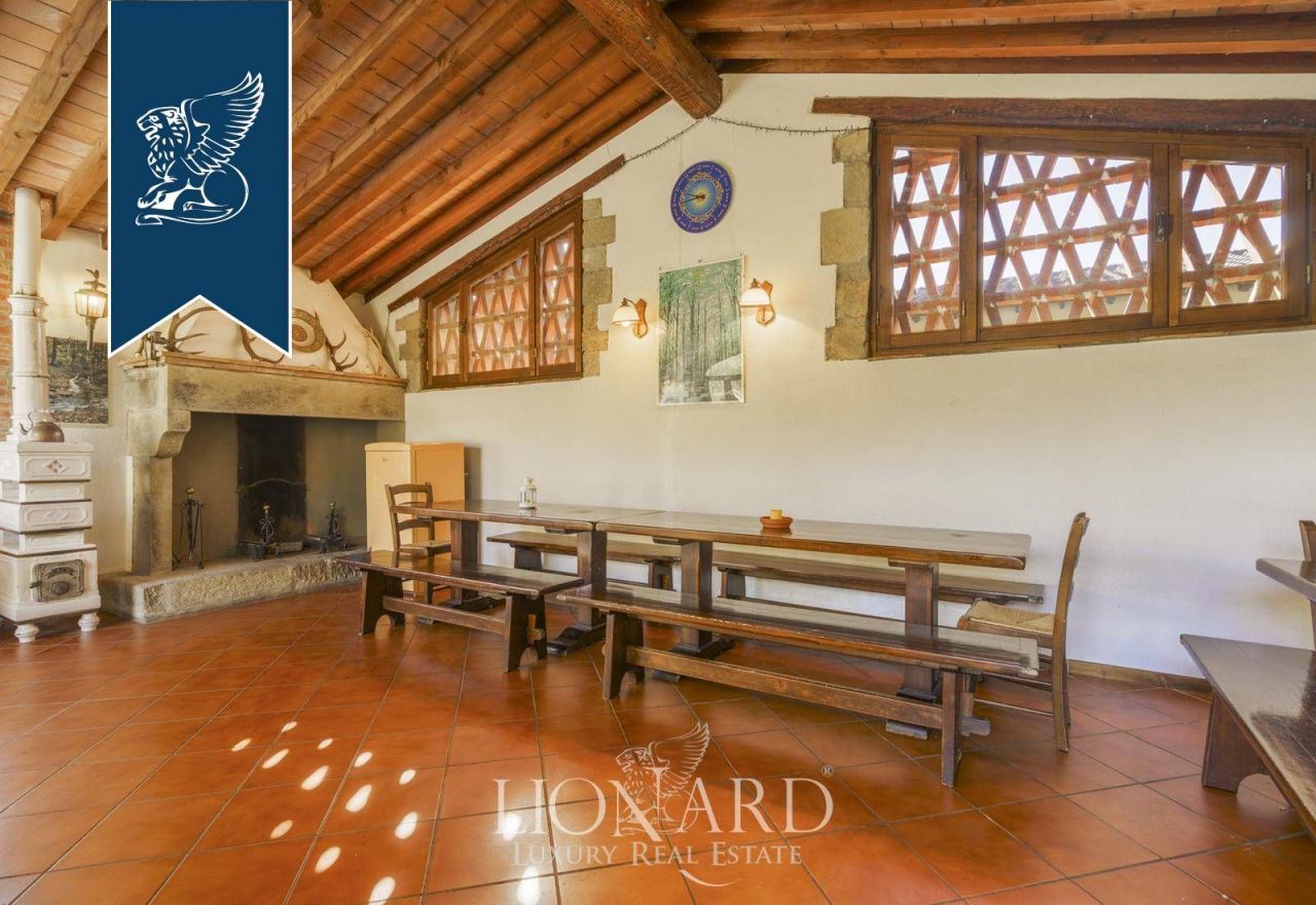 Farm in Arezzo, Italy, 1 300 m² - picture 18