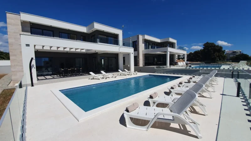 Villa on Pag island, Croatia, 310 m² - picture 5