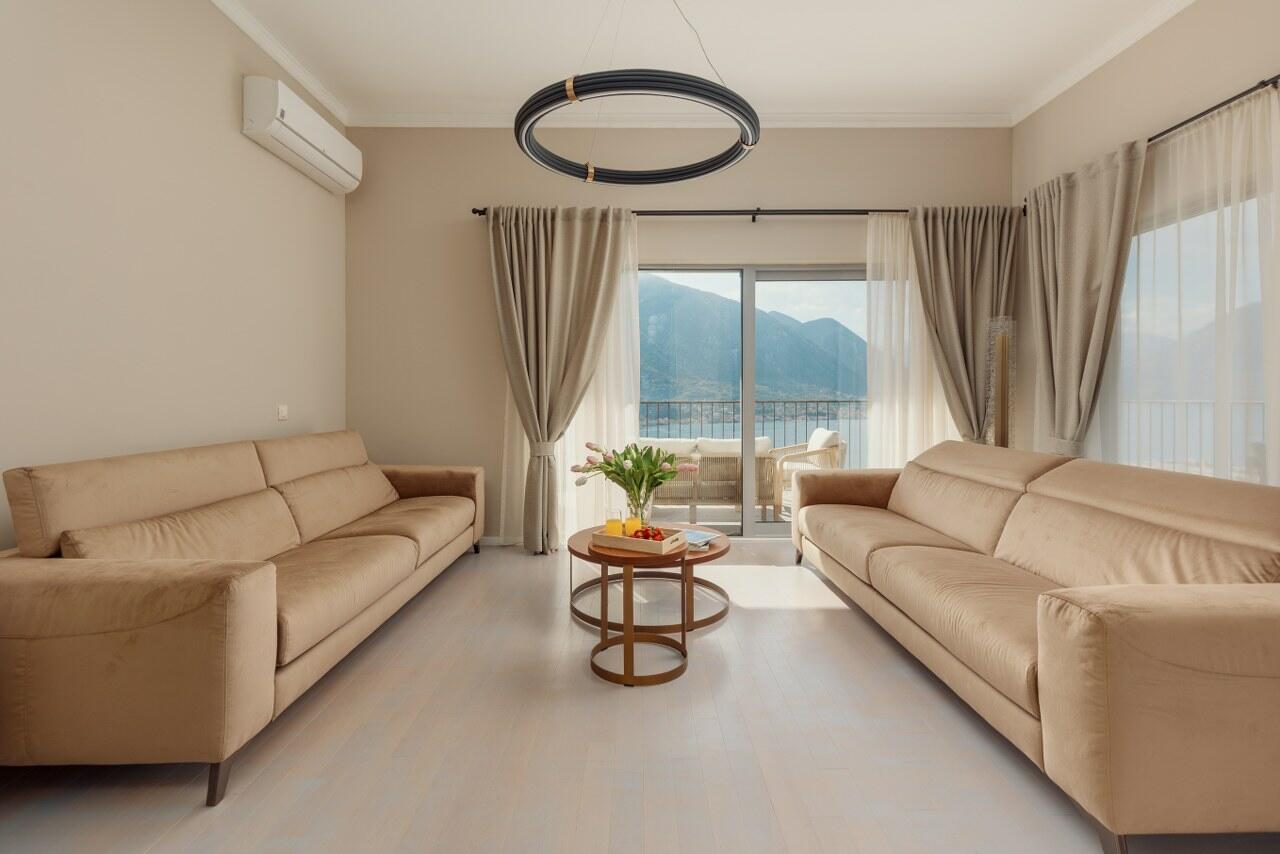 Appartamento a Dobrota, Montenegro, 144 m² - foto 2
