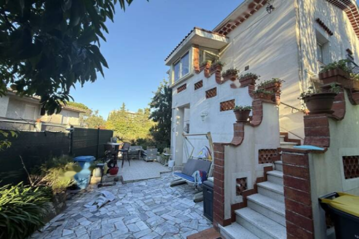 Flat in Cannes, France, 161 m² - picture 1