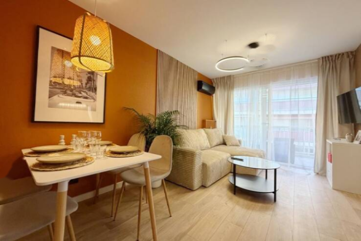 Flat in Cannes, France, 31 m² - picture 1