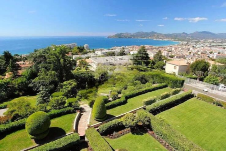 Piso en Cannes, Francia, 129 m² - imagen 1