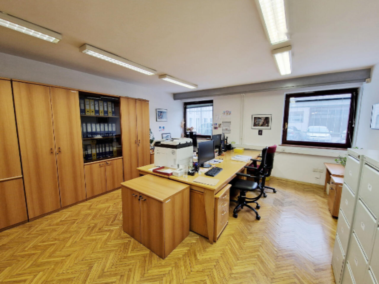 Office in Ljubljana, Slovenia, 367 m² - picture 1