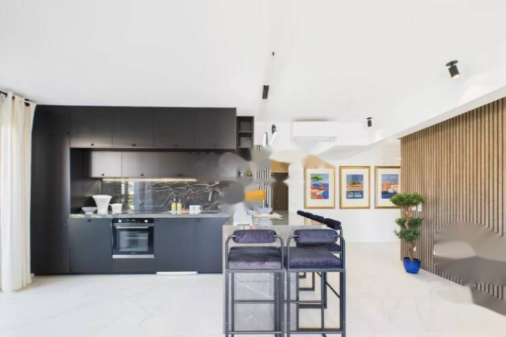 Flat in Cannes, France, 58 m² - picture 2