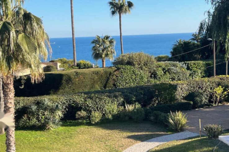 Flat in Cannes, France, 163 m² - picture 3