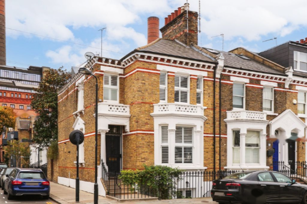 Flat in London, United Kingdom, 127 m² - picture 10