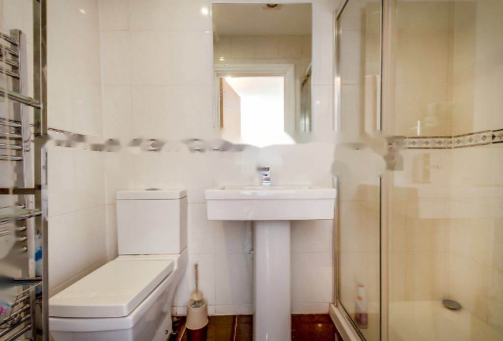 Flat in London, United Kingdom, 57 m² - picture 10