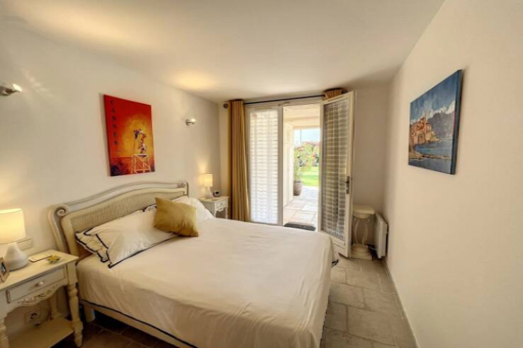 Flat in Cannes, France, 163 m² - picture 5