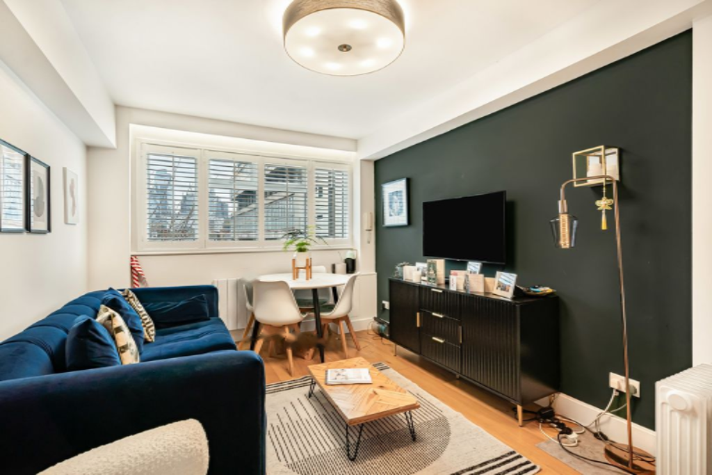 Flat in London, United Kingdom, 42 m² - picture 14