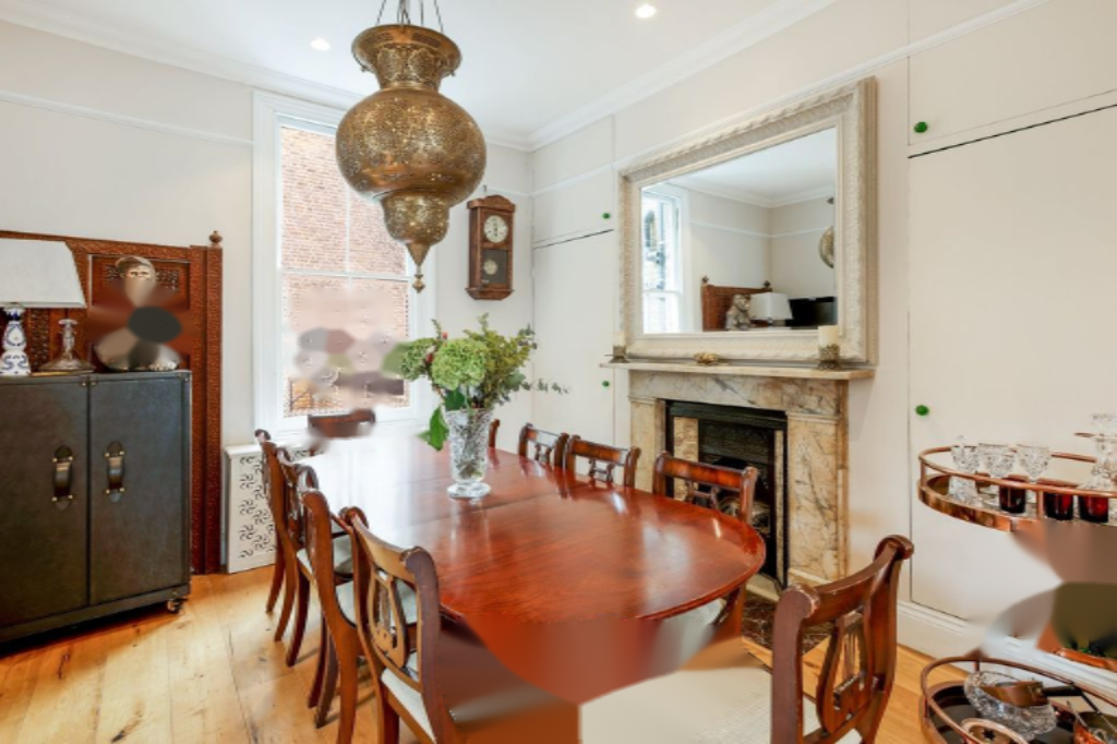 Flat in London, United Kingdom, 127 m² - picture 15