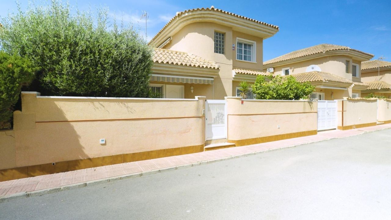 Haus in Los Balcones, Spanien, 98 m² - Foto 1