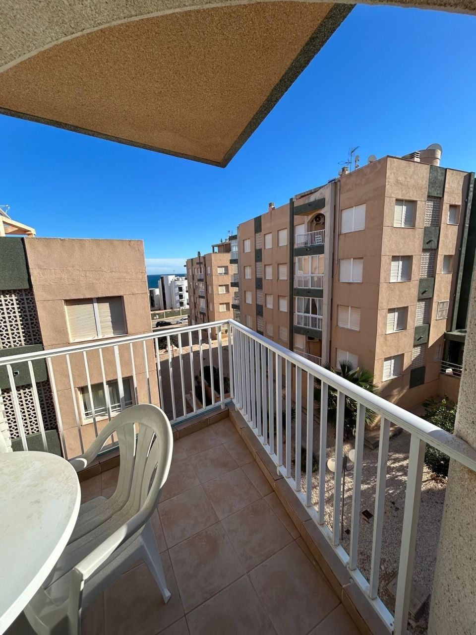 Appartamento a Torrevieja, Spagna, 66 m² - foto 4