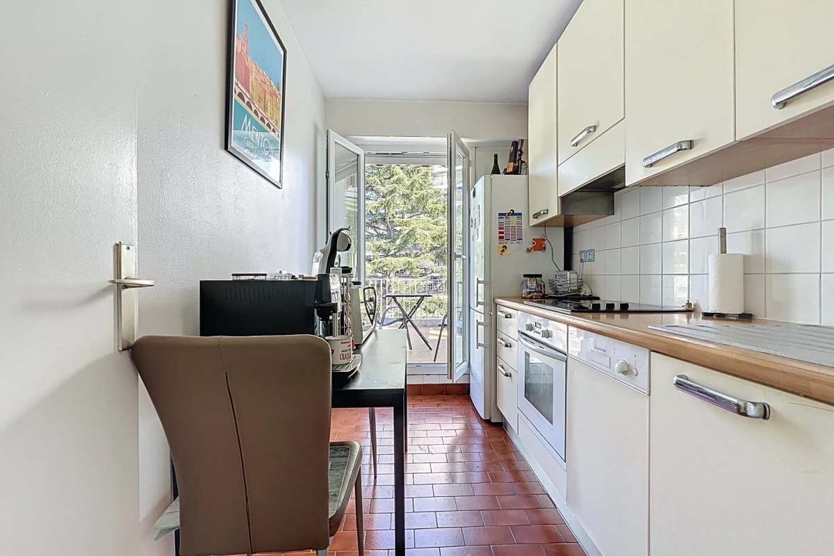 Apartment in Nice, France, 73 m² - picture 4