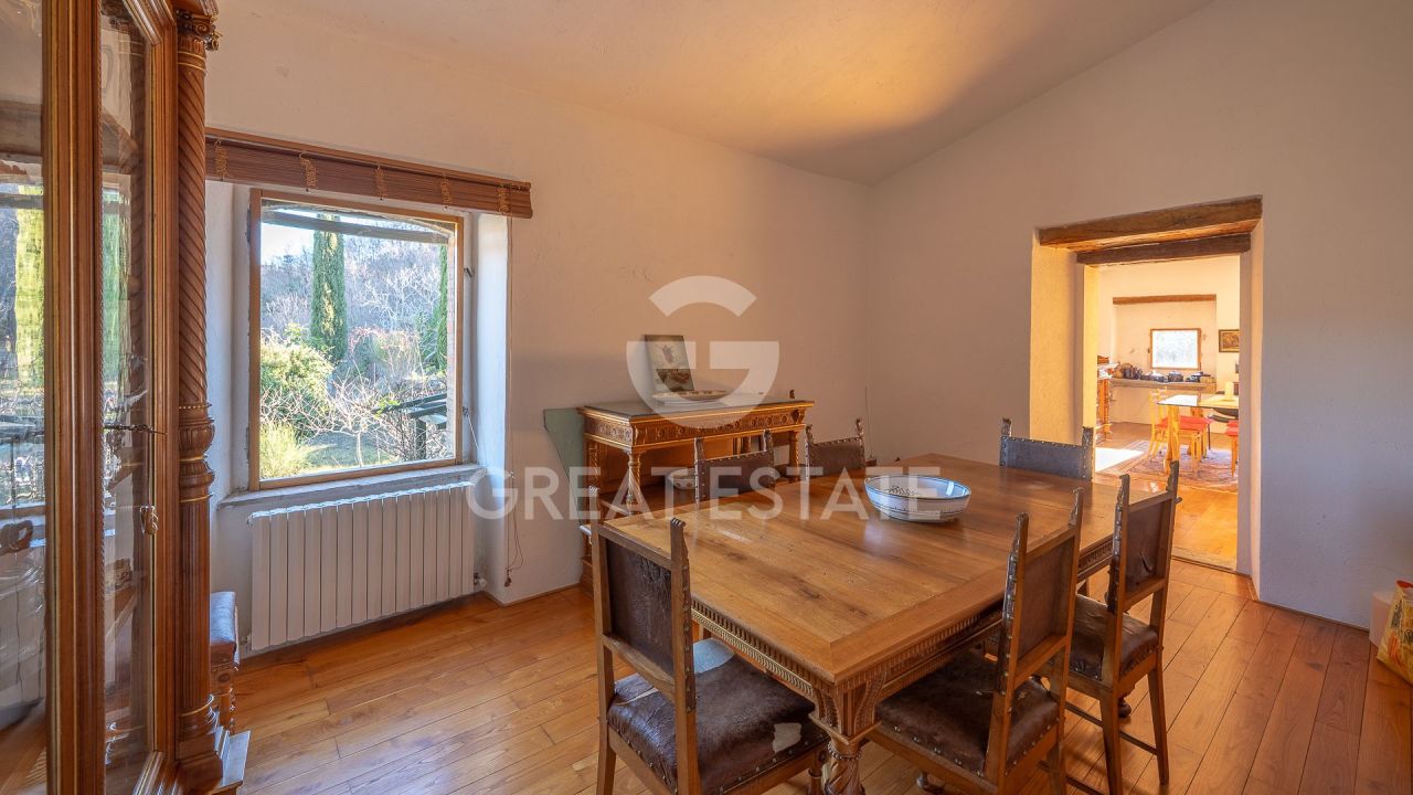 House in Gubbio, Italy, 390.6 m² - picture 13