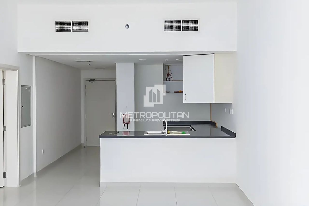 Apartment in Dubai, UAE, 67 m² - picture 6